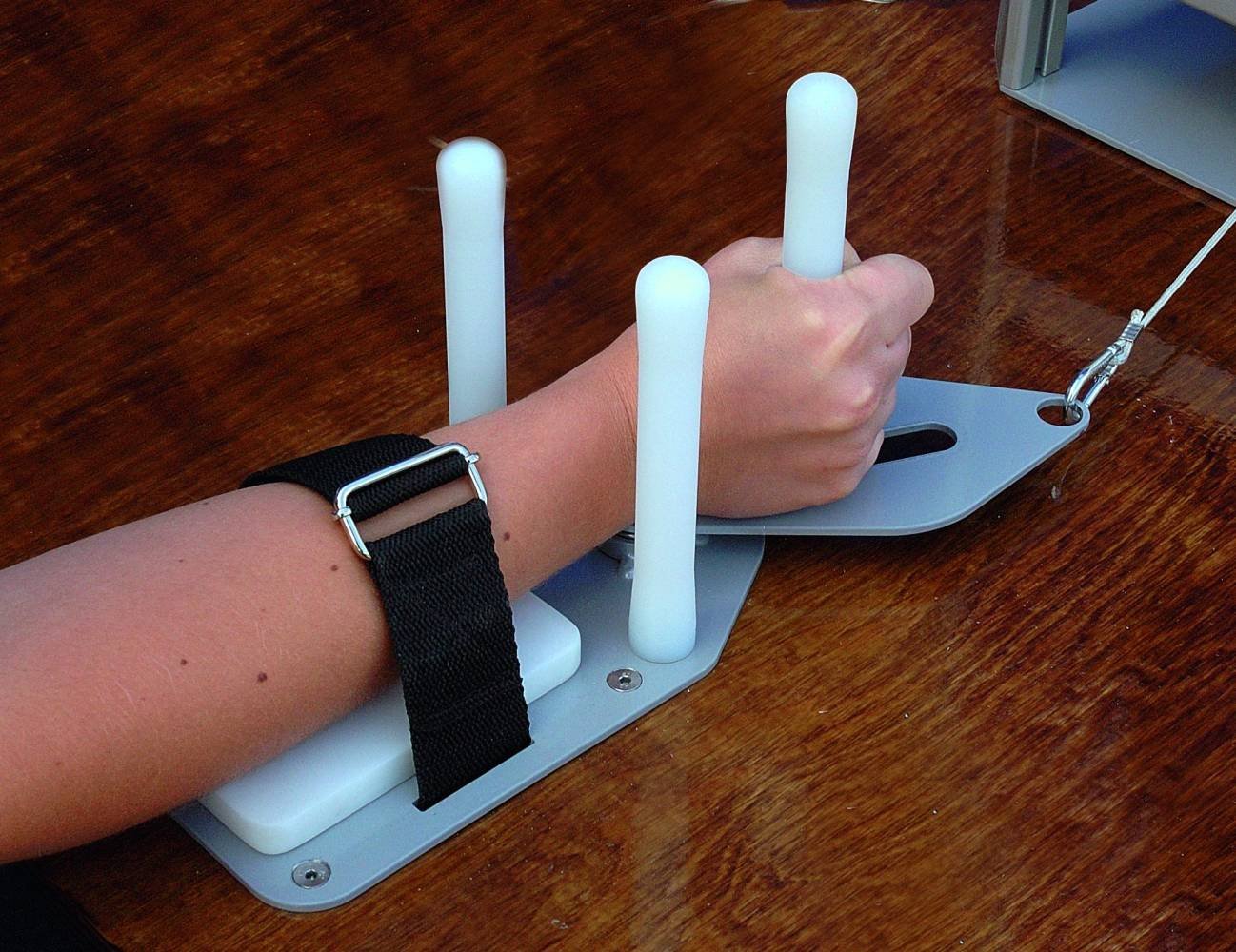 Manualex - unique table for hand exercising