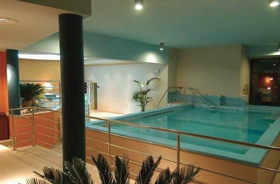 Rehabilitation Pool RP 002